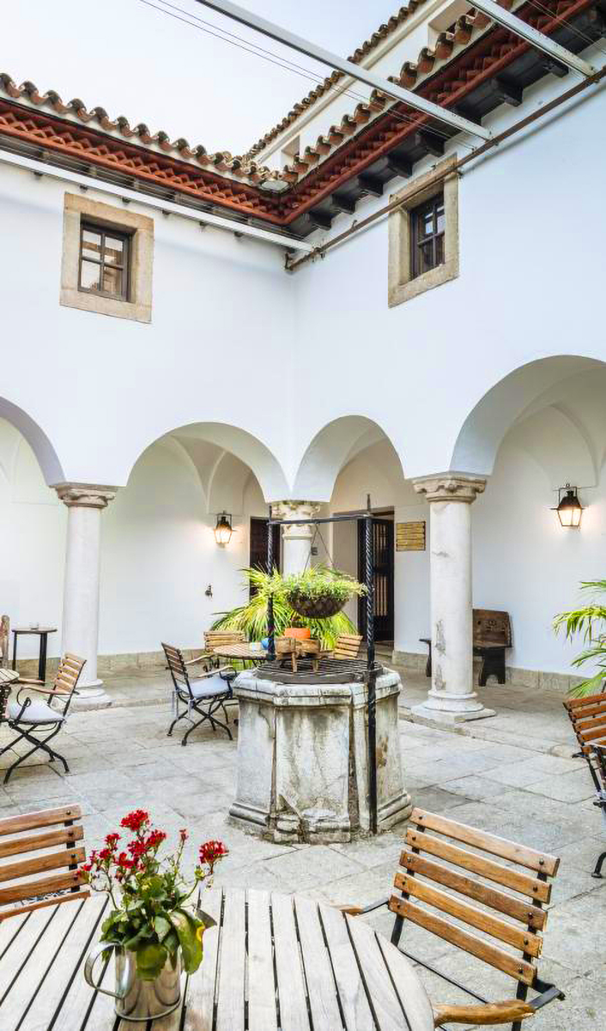 DE PARADOR A PARADOR ESPANA 写真集 2巻函入り NEWS｜押尾コータロー オフィシャルサイト